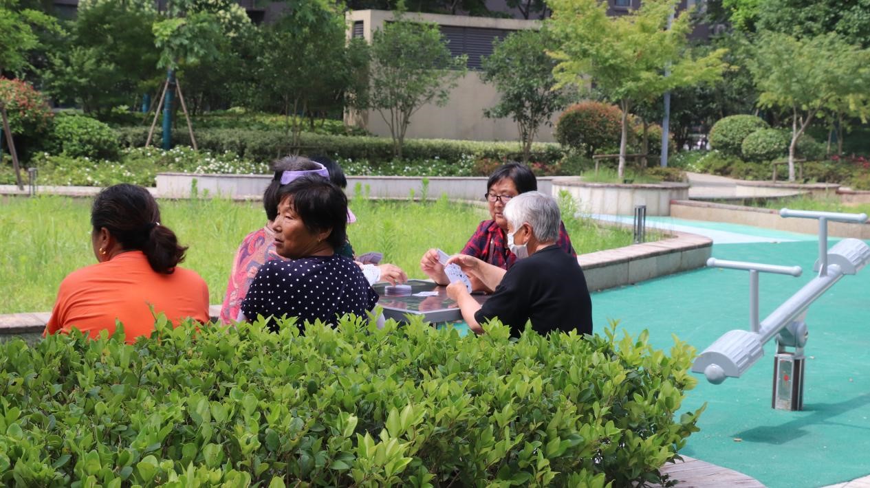 “生涯惬意，，，，，，效劳知足” 葛塘西片区地块包管房交付回访业主这样说