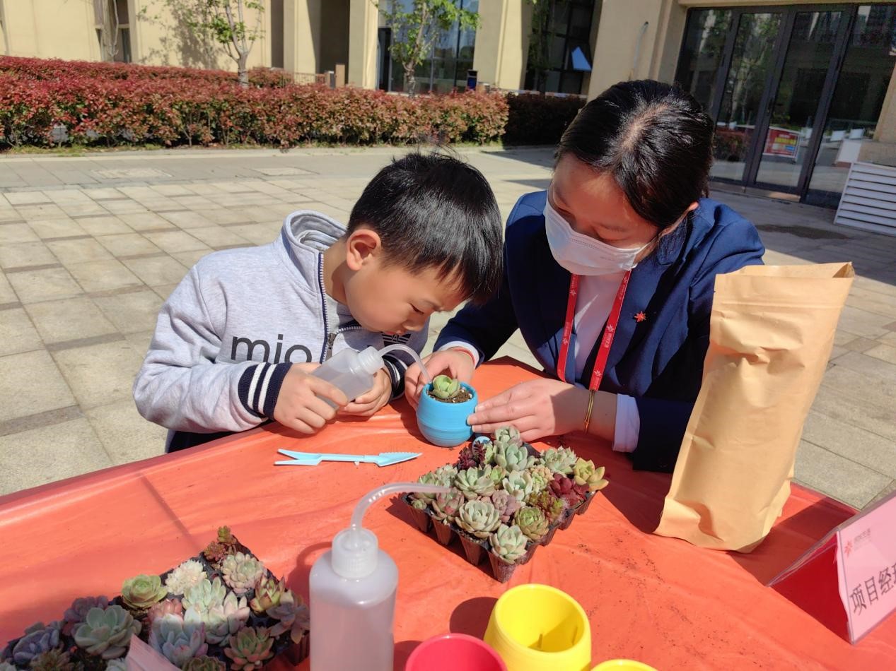 “生涯惬意，，，，，，效劳知足” 葛塘西片区地块包管房交付回访业主这样说